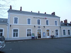 Château-du-Loir station1